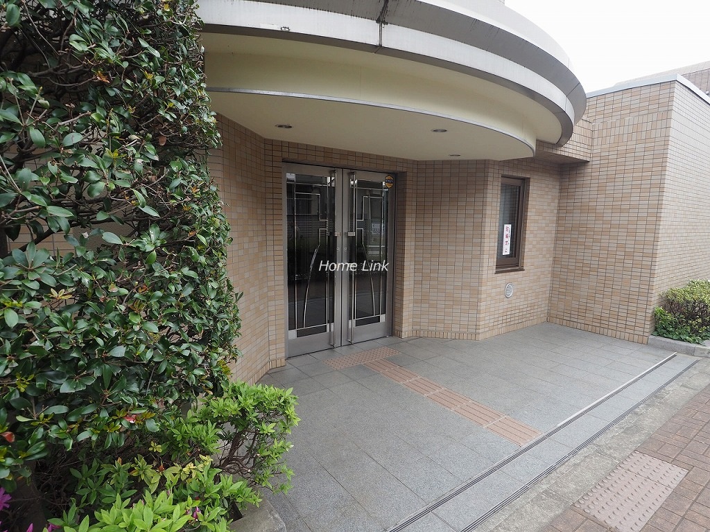 ハウス城北中央公園　エントランス